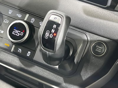 2023 LAND Rover DEFENDER thumbnail 38