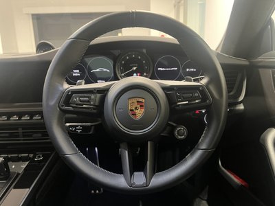 PORSCHE 911 - 8