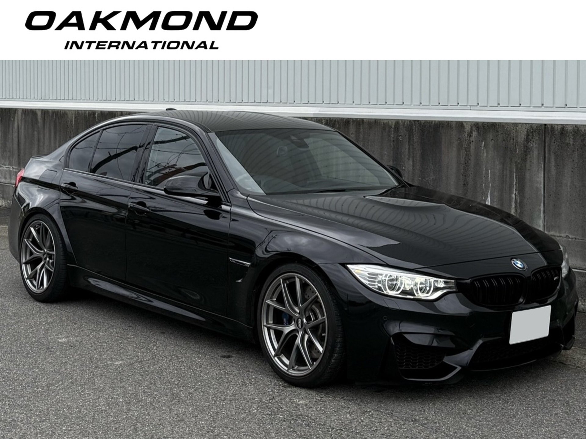 BMW M3 SEDAN - View 1