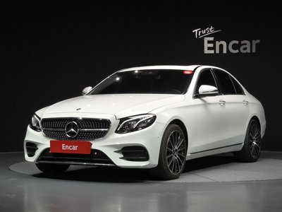 MERCEDES-BENZ E-CLASS - 1