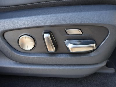 2025 Lexus LX thumbnail 61
