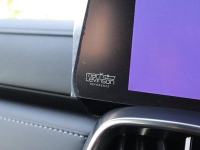 2025 Lexus LX thumbnail 80