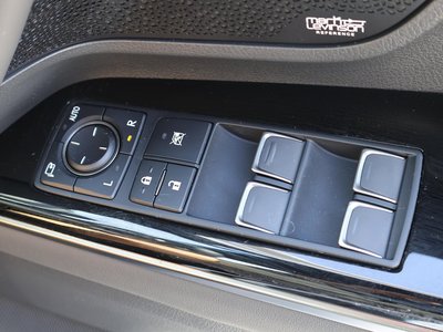 2025 Lexus LX thumbnail 58