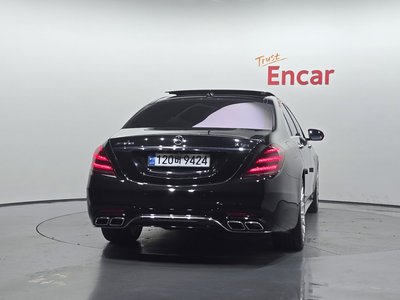 2017 Mercedes-BENZ S-CLASS photo 3