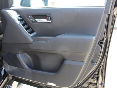 صورة مصغرة 45 لـ 2023 Toyota LAND CRUISER 300