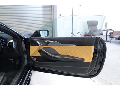 2023 BMW M8 — миниатюра 12