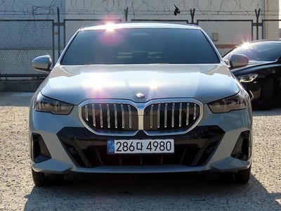 BMW 5 SERIES - 5