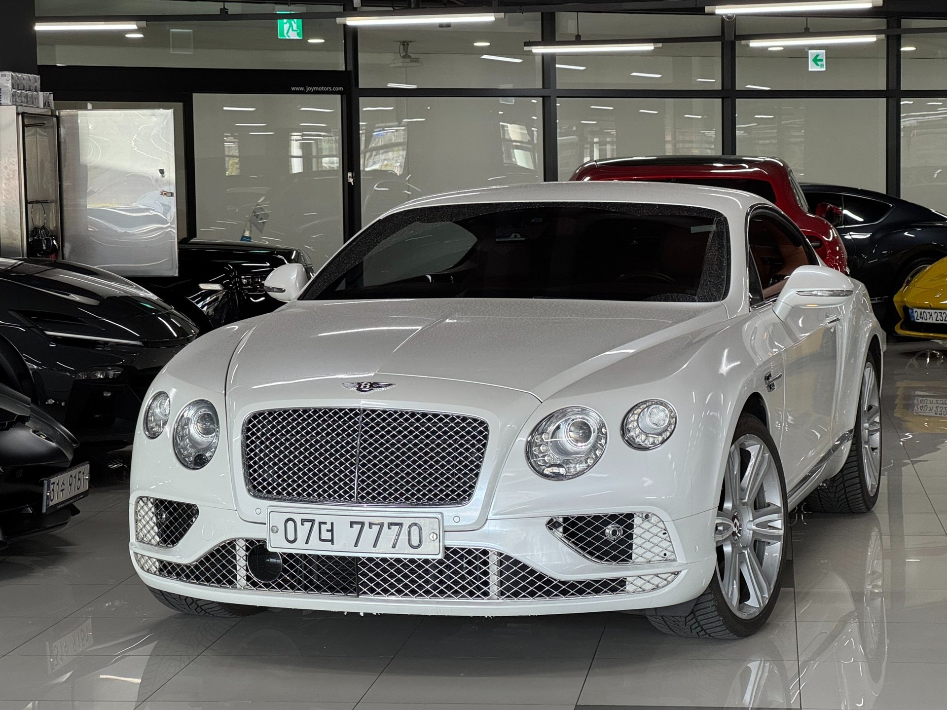 BENTLEY CONTINENTAL GT - View 1