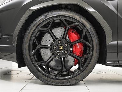 2024 Lamborghini URUS thumbnail 36