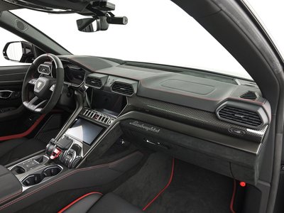 2024 Lamborghini URUS thumbnail 19