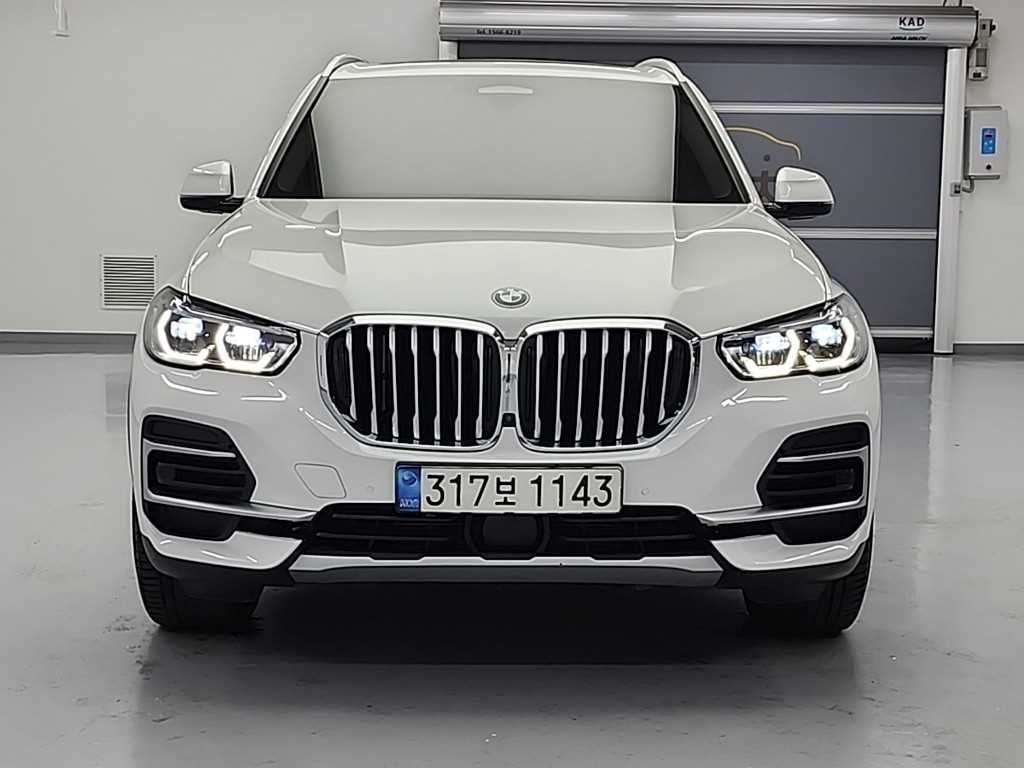 BMW X5 - View 1