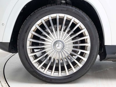 2025 Mercedes-BENZ GLS photo 6