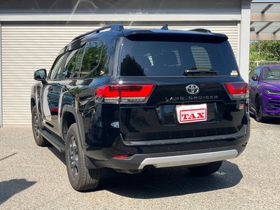 صورة مصغرة 21 لـ 2023 Toyota LAND CRUISER 300