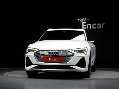 AUDI E-TRON - 2