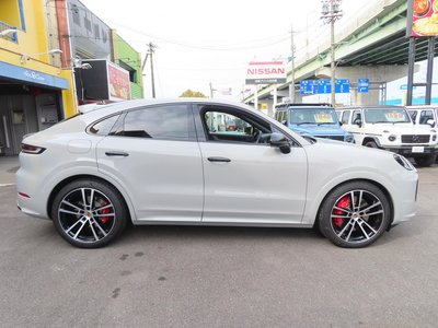 PORSCHE CAYENNE - 10