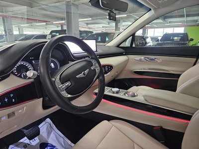 2021 Genesis GV70 — миниатюра 13