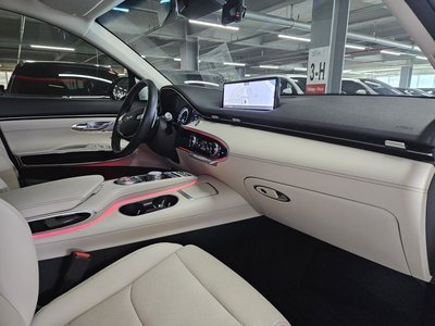 2021 Genesis GV70 — миниатюра 14
