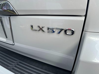LEXUS LX - 9