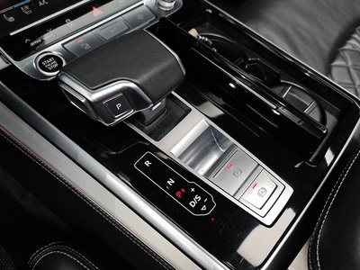 2021 AUDI Q8 photo 9