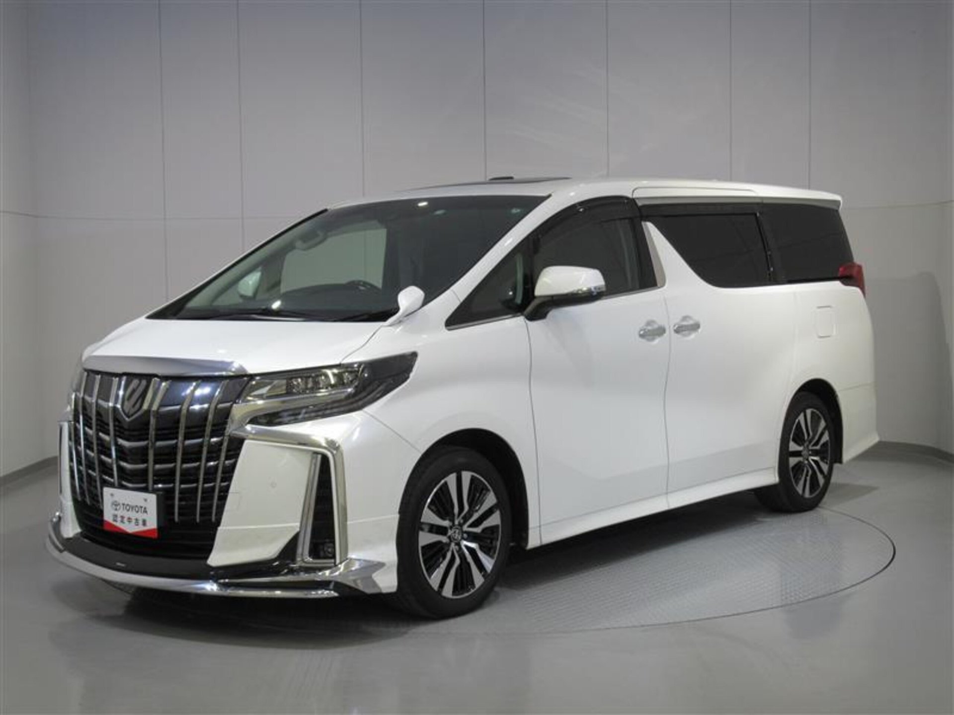 TOYOTA ALPHARD - View 1