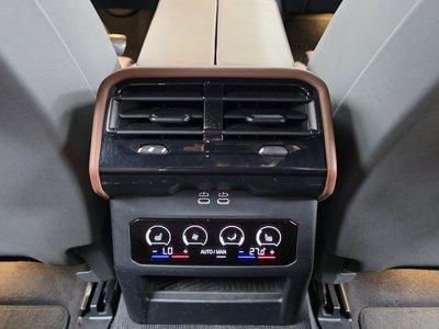 2024 BMW 5 SERIES 缩略图 18