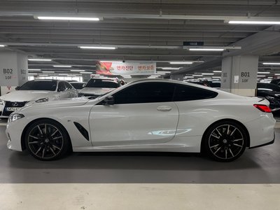 2022 BMW 8 SERIES 照片 2