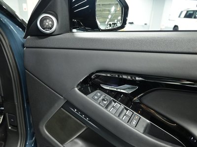 2023 LAND Rover RANGE ROVER EVOQUE — миниатюра 133