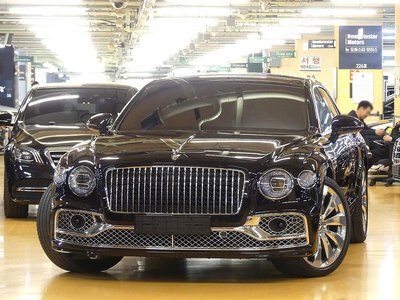 BENTLEY FLYING SPUR - 2