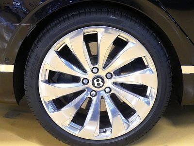 BENTLEY FLYING SPUR - 6