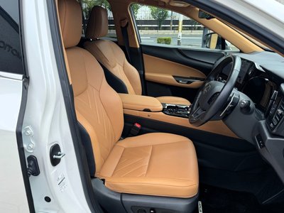 2022 Lexus NX — миниатюра 11