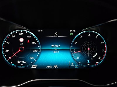 MERCEDES-BENZ GLC - 8