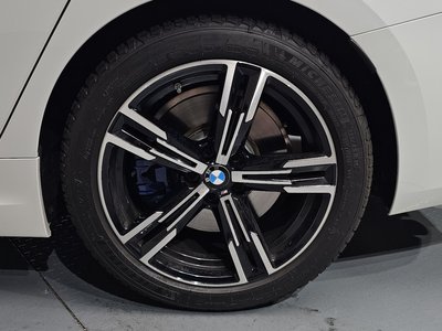 صورة 8 لـ 2025 BMW 3 SERIES