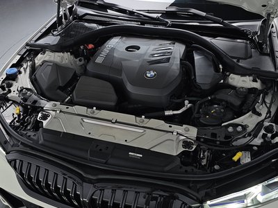 صورة 7 لـ 2025 BMW 3 SERIES