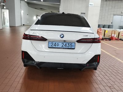 BMW I5 - 3