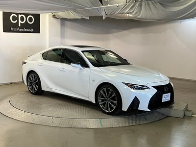 LEXUS IS - 9
