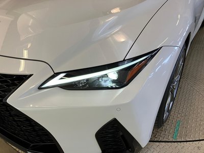 2021 Lexus IS — фото 13
