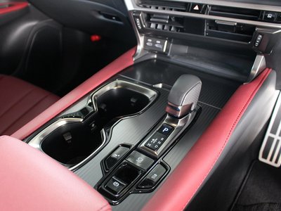 صورة مصغرة 13 لـ 2023 Lexus RX