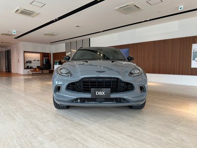 صورة 11 لـ 2026 Aston Martin DBX