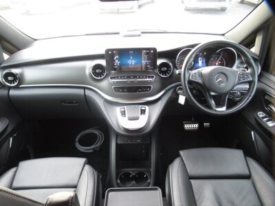 MERCEDES-BENZ V-CLASS - 4