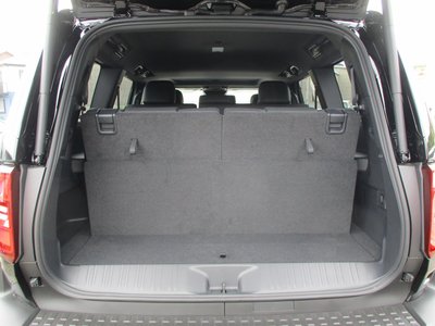 TOYOTA LAND CRUISER 250 - 10