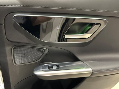 2024 Mercedes-BENZ C-CLASS — миниатюра 33