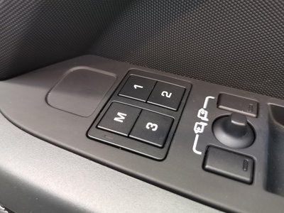 2023 LAND Rover DEFENDER — миниатюра 18