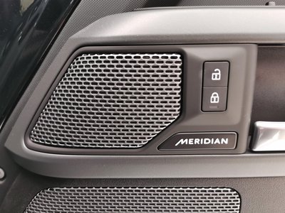 2023 LAND Rover DEFENDER — миниатюра 13