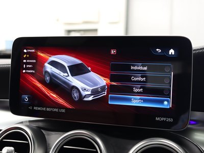 صورة مصغرة 43 لـ 2022 Mercedes-BENZ GLC AMG