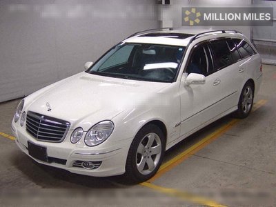 MERCEDES-BENZ E-CLASS - 4
