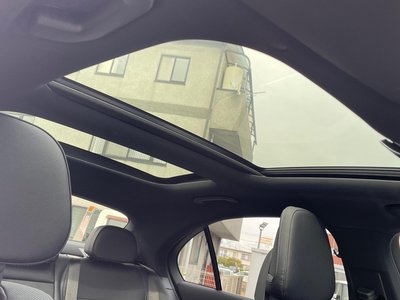2025 Mercedes-BENZ C-CLASS — миниатюра 21