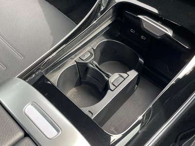 2025 Mercedes-BENZ C-CLASS — миниатюра 16