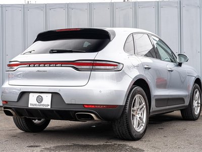 PORSCHE MACAN - 8
