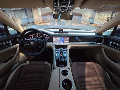 صورة مصغرة 11 لـ 2021 Porsche PANAMERA