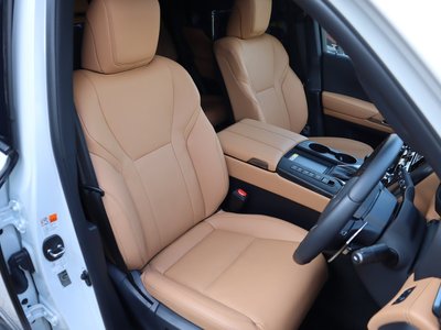 2025 Lexus LX — миниатюра 48